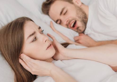 Apneea de somn: o problema serioasa care necesita atentie Apneea de somn: o problema serioasa care necesita atentie